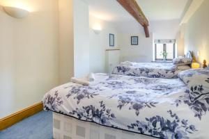 4 Bed in St. Endellion oc-t30725