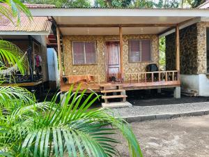 Playa del Fuego Camiguin Beach Hostel & Resort