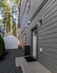 Cozy Corner on Trumpeter