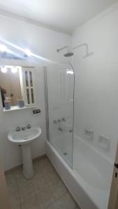 Av de mayo y 9 de Julio Monoambiente central muy luminoso - AlquilerEnBaires