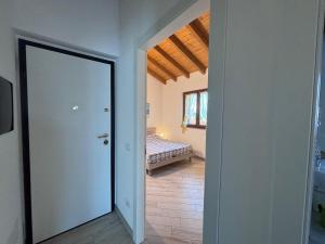 Lakeview Apartment in Brezzo di Bedero