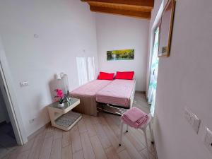 Lakeview Apartment in Brezzo di Bedero