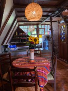 The Lookout Hideaway Cabin