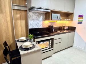 Luxury New One Bedroom Suite - Rooftop Pool & View