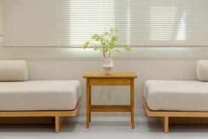 rootshouse busan station