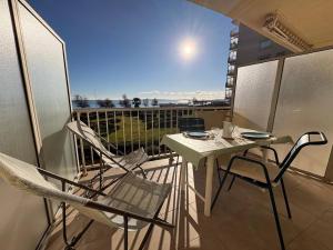 Appartement en bord de mer avec terrasse et parking - FR-1-816-38