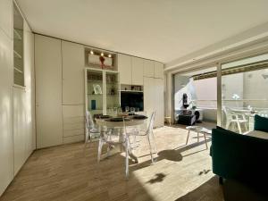 Appart 2P à Villeneuve: Clim, 4 couchages - FR-1-252A-140