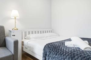 MetaWise BnB Light-Filled Studio Room 5