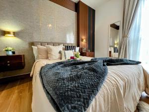 Stylish Downtown Apartment 2BR - Prime Location - Walking distance to Nightlife