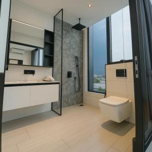 Lynh Hotel - Da Lat Greenhouse View - Near Valley of Love