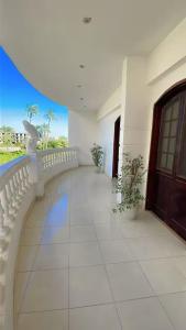 Elite Luxury apartment with pool