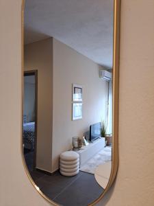 Elegant City Center Apartment