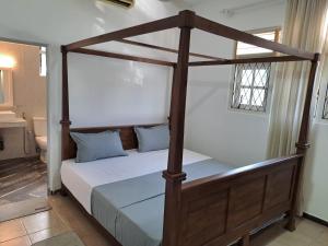 Vivyaana Lodge