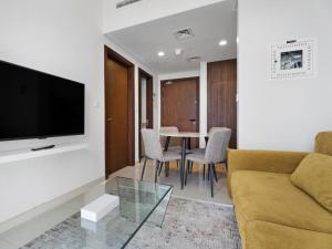 Reva Residence Comfort Suite 1BDR Plus Sofa Bed
