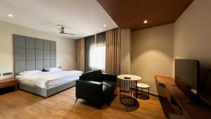 Cloud Nine Hotel