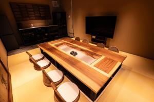 Irori & Private Sauna IRORI BY LUGSTAY Luxury Townhouse 3 Minutes from the Station