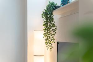 Gaura Apartment img26