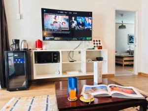 King Room + Fast Wi-Fi • Ekkamai BTS Nearby