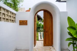 Elegant 1BR Villa with Private Pool - Canggu