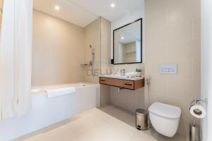 Prime Location with Direct Mall and Marina Walk Access, Just Outside DMCC Metro Station - VIDA Residences, Dubai Marina by Deluxe Holiday Homes