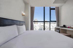 CHECK inn Express Taichung Fuxing