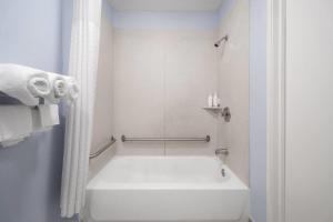 Days Inn by Wyndham Charlotte University