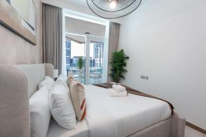 Free housekeeping visits during your stay - StayShort - Splendid 1-Bedroom in Business Bay for 4