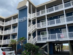 Oceanfront 2BR • Balcony Views Oceanside Pool • Dog Friendly • A Summer Place B8