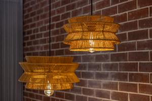 Serene Sandton Retreat with Balcony & Fast WiFi