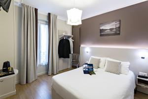 Modern Hotel