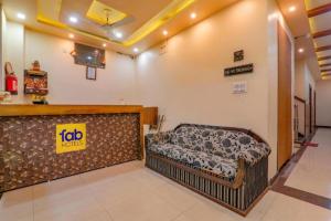RROOMS Eco Hotel Shree Galaxy