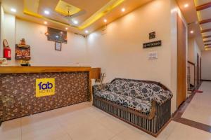 RROOMS Eco Hotel Shree Galaxy