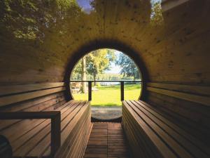 Semi-detached house directly on the lake, Stare Czaple