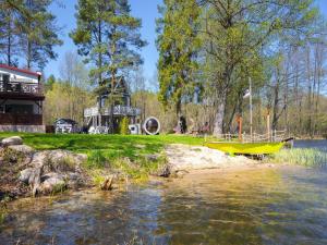 Semi-detached house directly on the lake, Stare Czaple