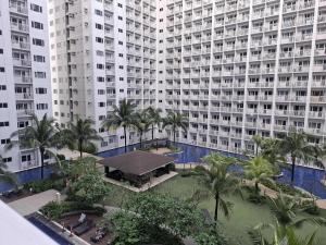 Amenity Pool View 1 BR balcony MOA SMX Ikea Shore002