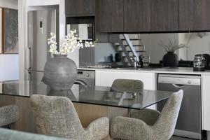 Naomi - Designer Penthouse in the Heart of Cape Town