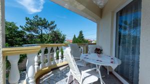 Apartman Lucija 2 by Villas Guide
