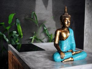 Central of Berawas Industrial Style With Rooftop