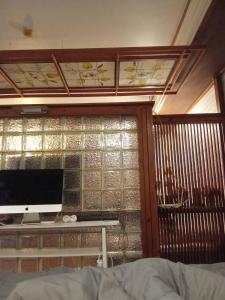 Spacious City-View Apartment with Modern Amenities in Krung Thep