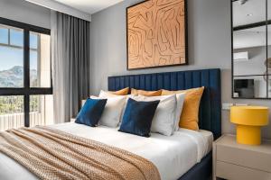 Design-Led 1BR • Golf View IBG Legendary