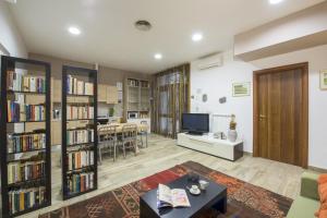 Colosseo Family and Group Home Roma