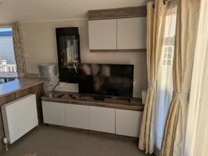 South Coast Retreat, West Sands Holiday