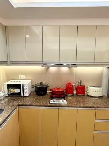 Venice Luxe Canal View, Pool, Kitchen, Canal Mall Access