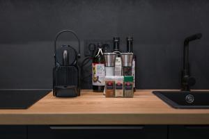 Valemi NEW Premium & Huge, 2Bathroom, SuperCentral, FreeParking, up to 8-16 Guests