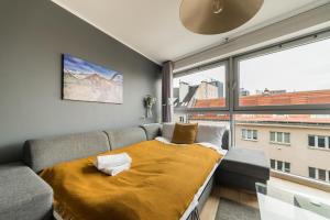 Stary Browar Deluxe Apartment by BookingHost