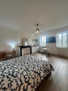 La chambre des Bétirats calme à la campagne
