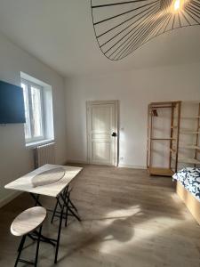 La chambre des Bétirats calme à la campagne