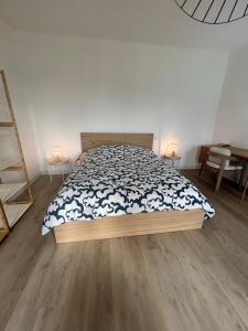 La chambre des Bétirats calme à la campagne