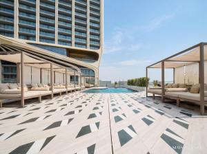 Mercury Suites Apartment with Pool Access in St Julians