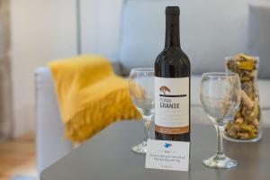 Santa Catarina Experience in Porto